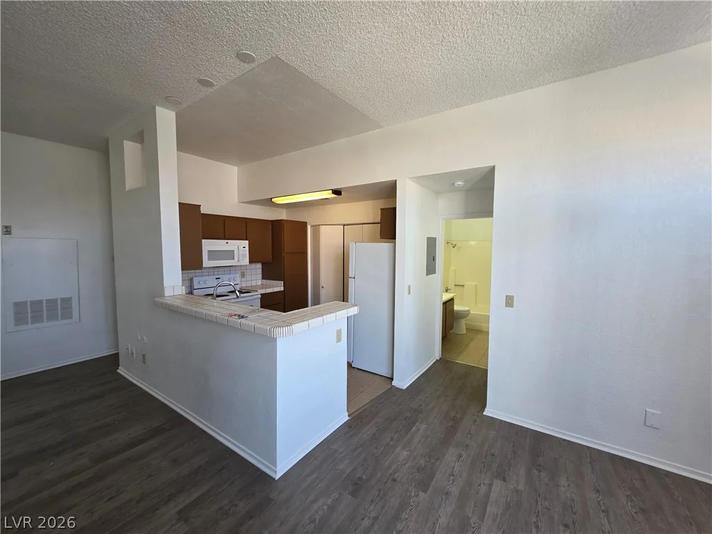 3150 Soft Breezes, Las Vegas, NV 89128