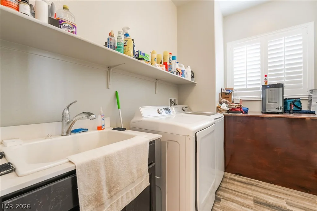 8157 Gilespie, Las Vegas, NV 89123