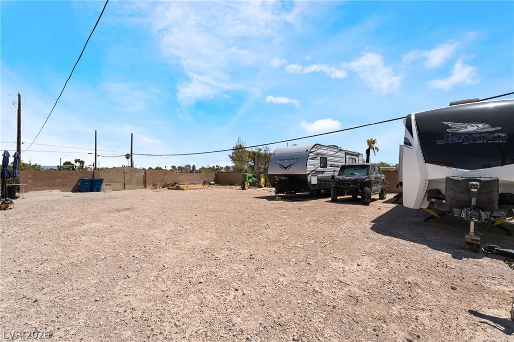 8157 Gilespie, Las Vegas, NV 89123