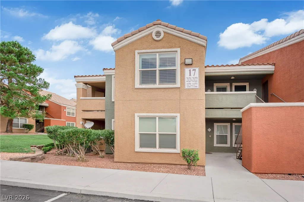 8101 Flamingo, Las Vegas, NV 89147