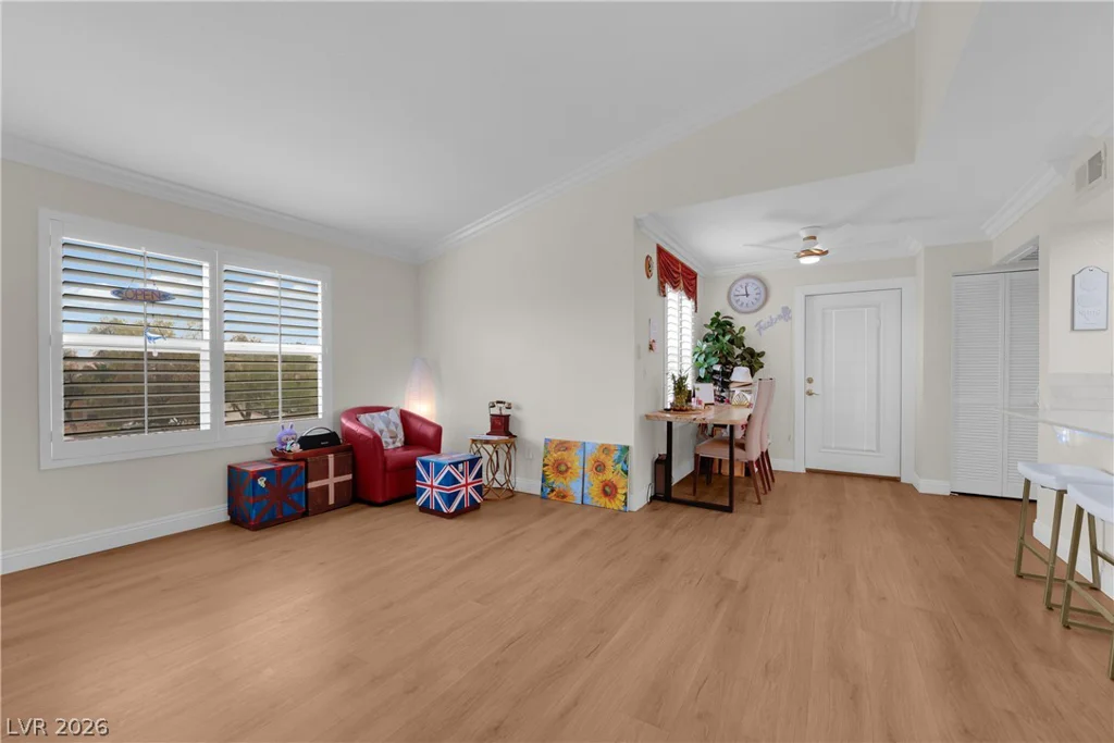 8101 Flamingo, Las Vegas, NV 89147
