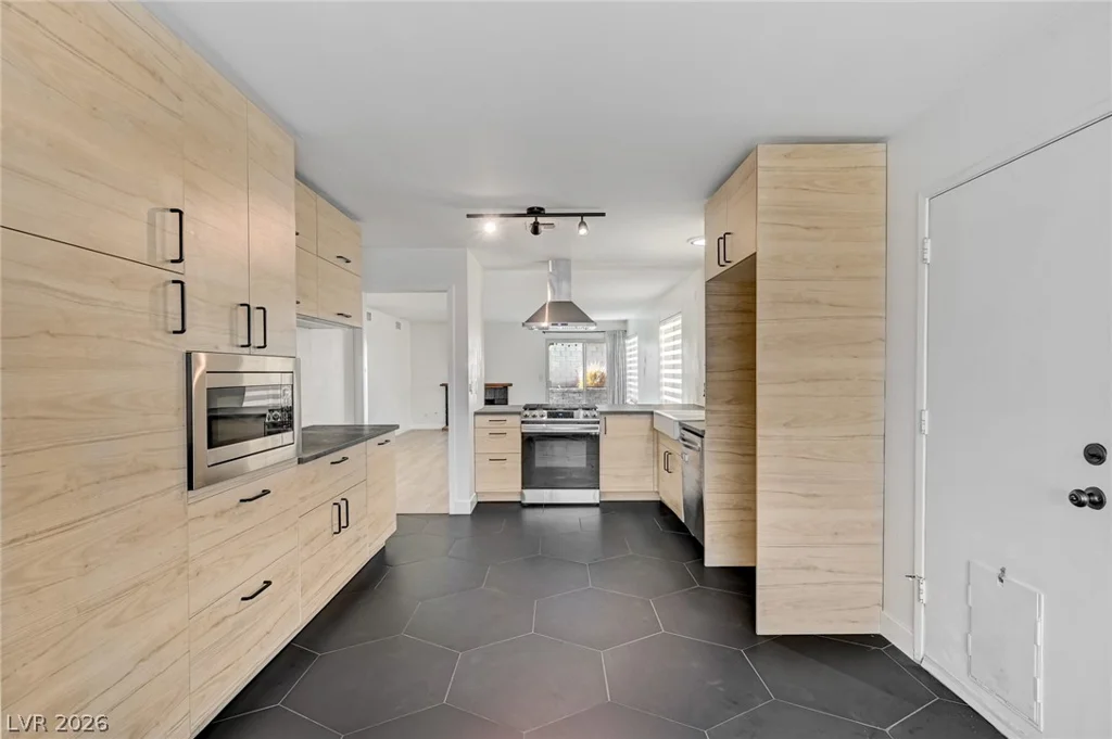 7128 Montcliff, Las Vegas, NV 89147