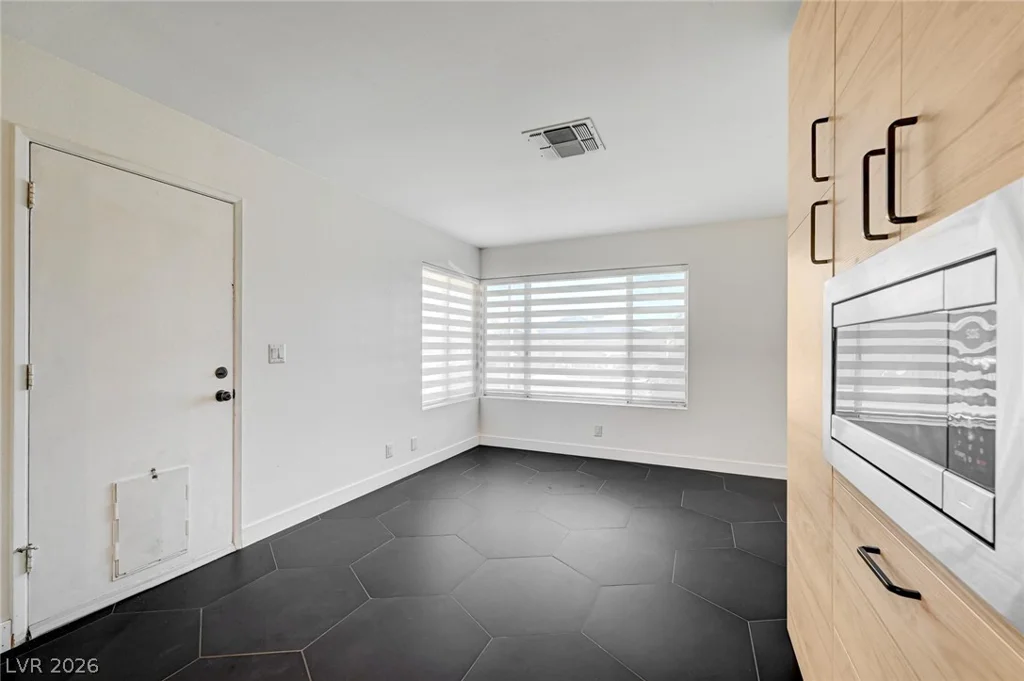 7128 Montcliff, Las Vegas, NV 89147