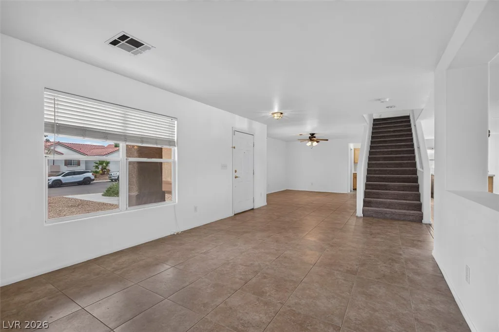 6483 New Brunswick, Las Vegas, NV 89110