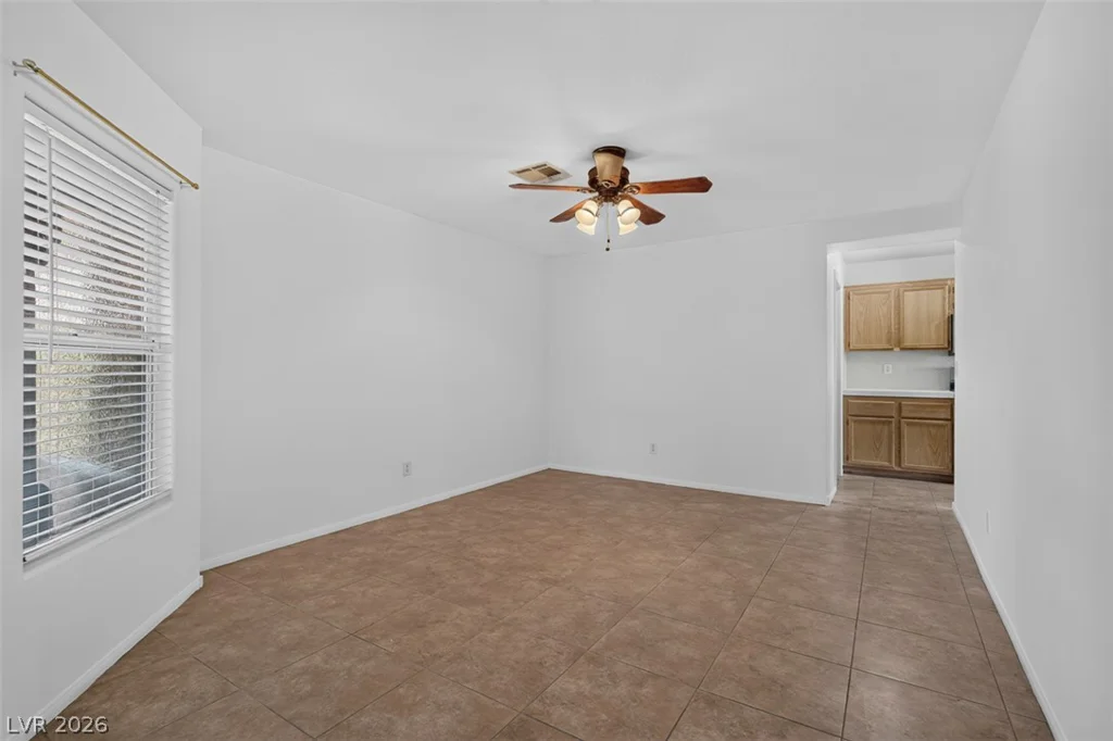 6483 New Brunswick, Las Vegas, NV 89110
