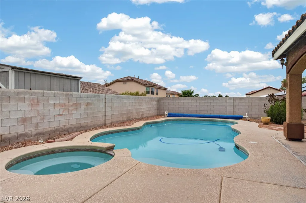 6483 New Brunswick, Las Vegas, NV 89110
