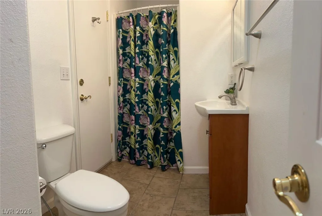 2481 Falcon, Pahrump, NV 89048