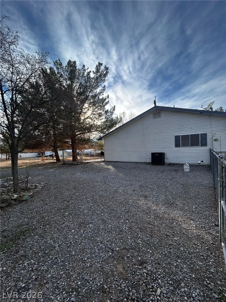 2481 Falcon, Pahrump, NV 89048