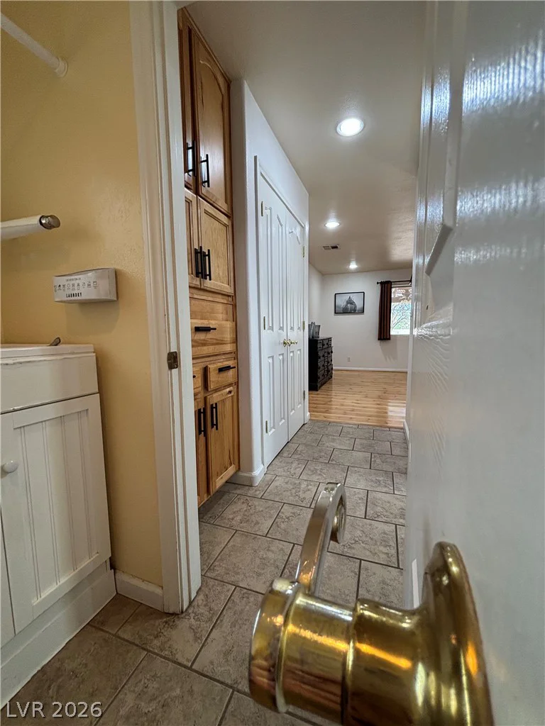 2481 Falcon, Pahrump, NV 89048