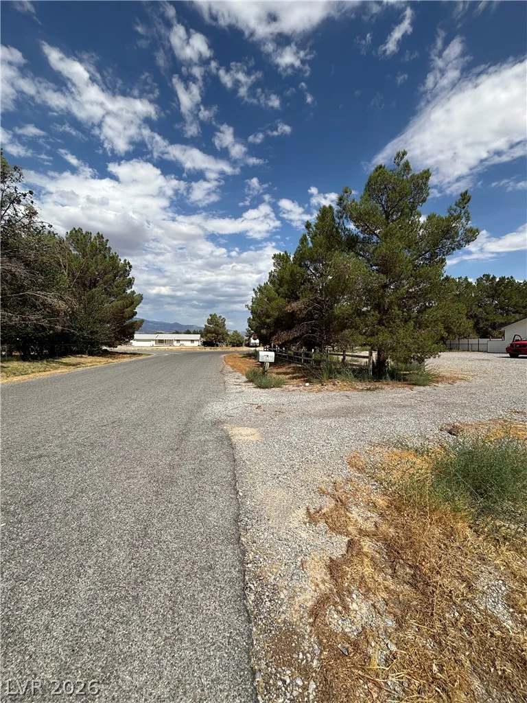 2481 Falcon, Pahrump, NV 89048