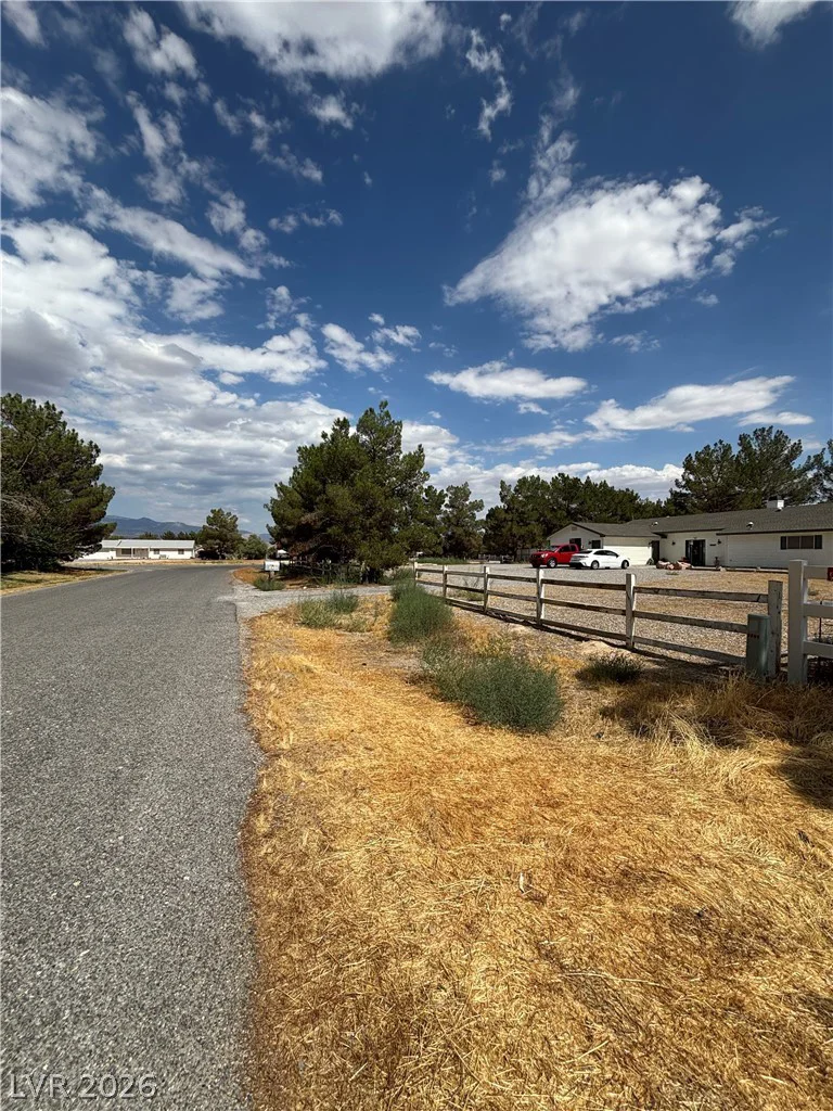 2481 Falcon, Pahrump, NV 89048