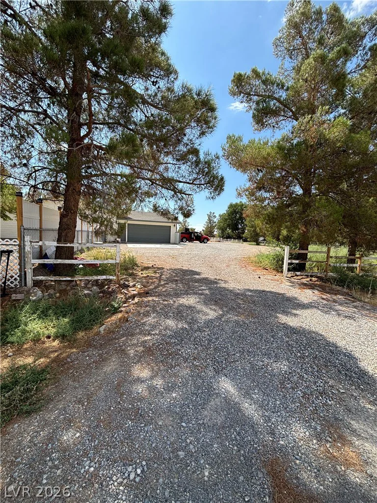 2481 Falcon, Pahrump, NV 89048