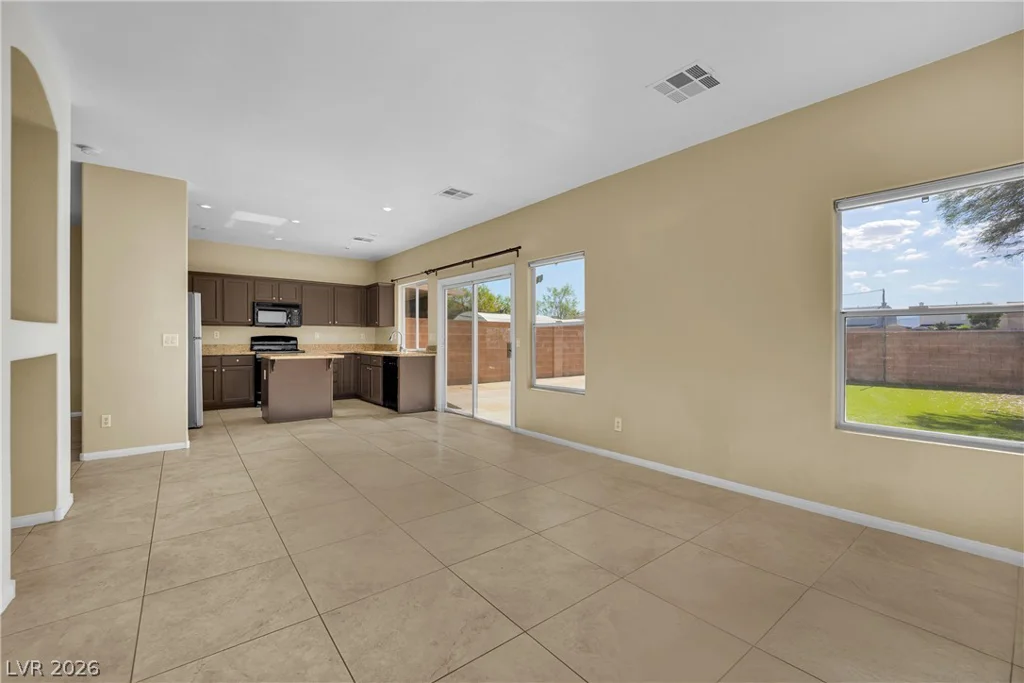 5823 Golden Wing, Las Vegas, NV 89113
