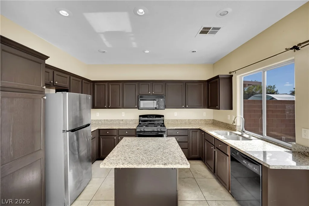 5823 Golden Wing, Las Vegas, NV 89113