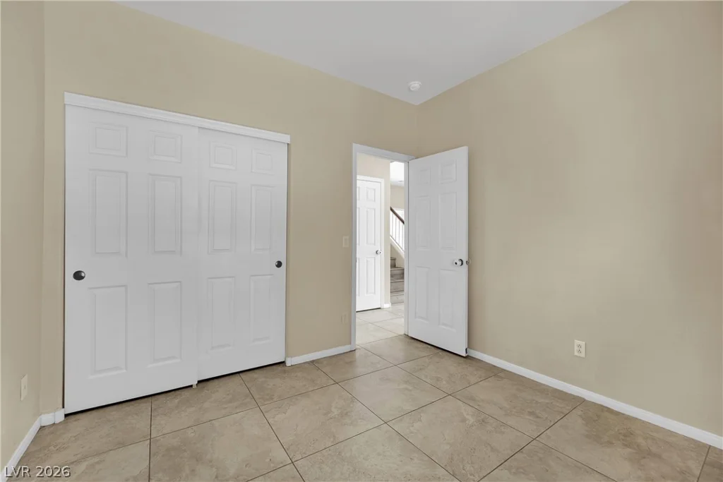 5823 Golden Wing, Las Vegas, NV 89113