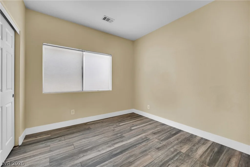 5823 Golden Wing, Las Vegas, NV 89113