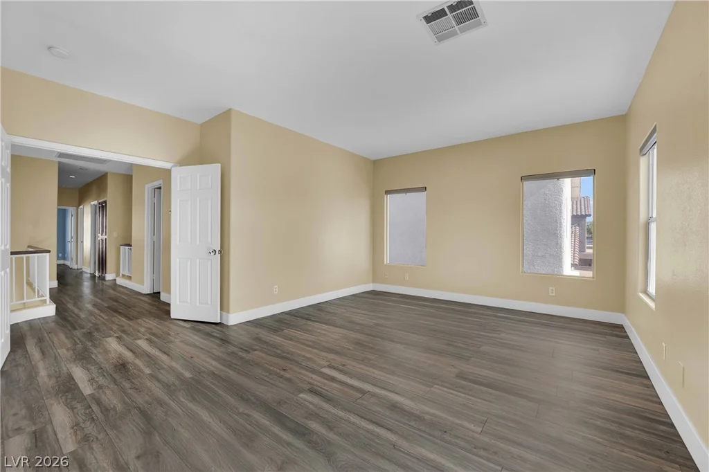 5823 Golden Wing, Las Vegas, NV 89113
