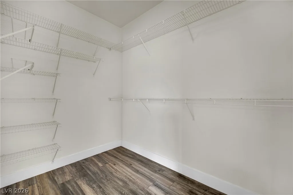 5823 Golden Wing, Las Vegas, NV 89113