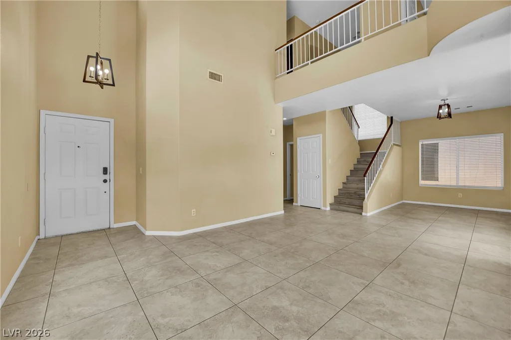 5823 Golden Wing, Las Vegas, NV 89113