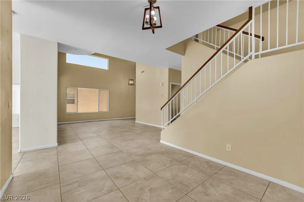 5823 Golden Wing, Las Vegas, NV 89113