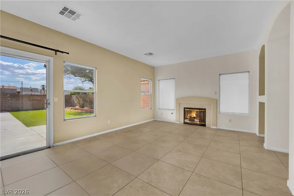 5823 Golden Wing, Las Vegas, NV 89113