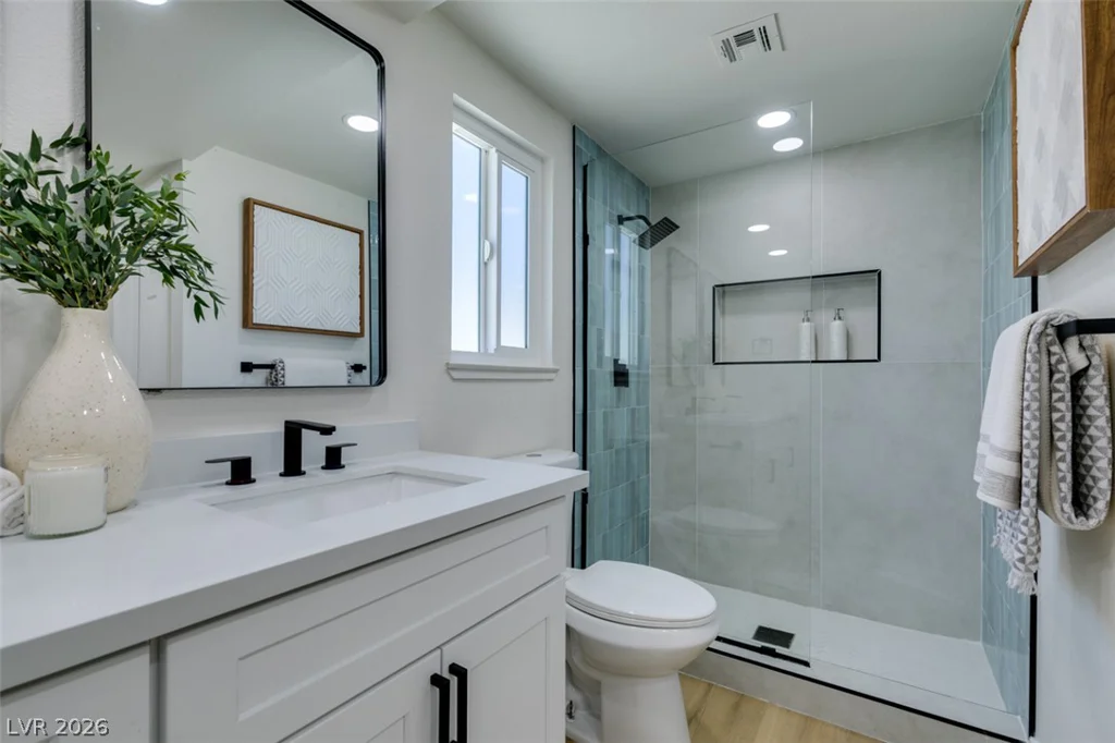 2389 Reno, Las Vegas, NV 89119