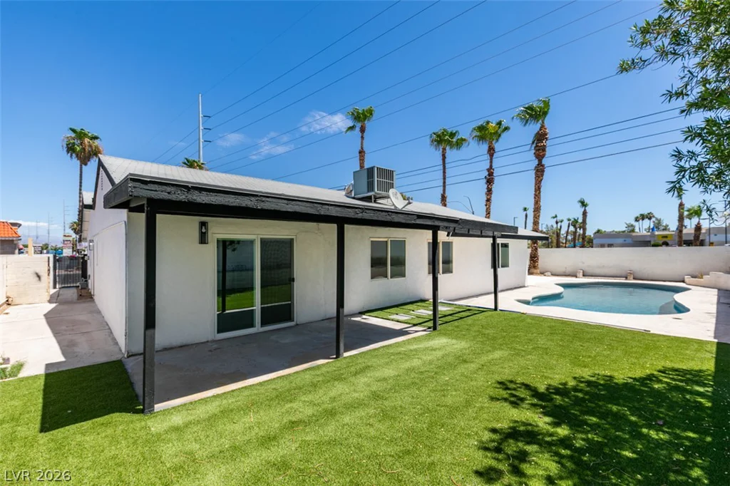 2389 Reno, Las Vegas, NV 89119
