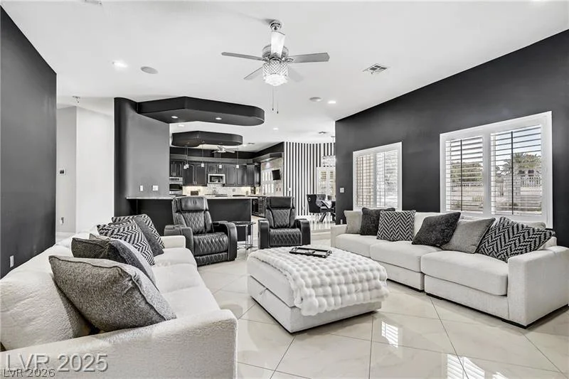 165 Inveraray, Henderson, NV 89074