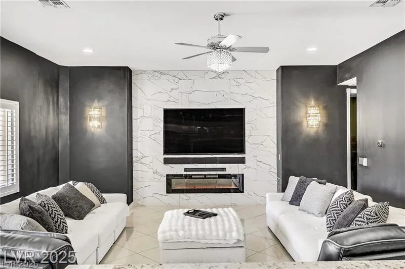 165 Inveraray, Henderson, NV 89074