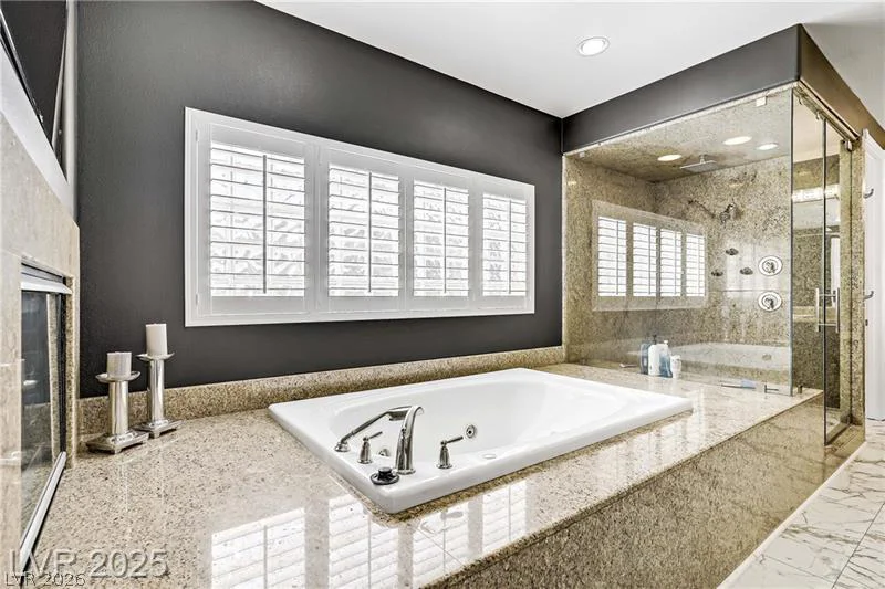 165 Inveraray, Henderson, NV 89074