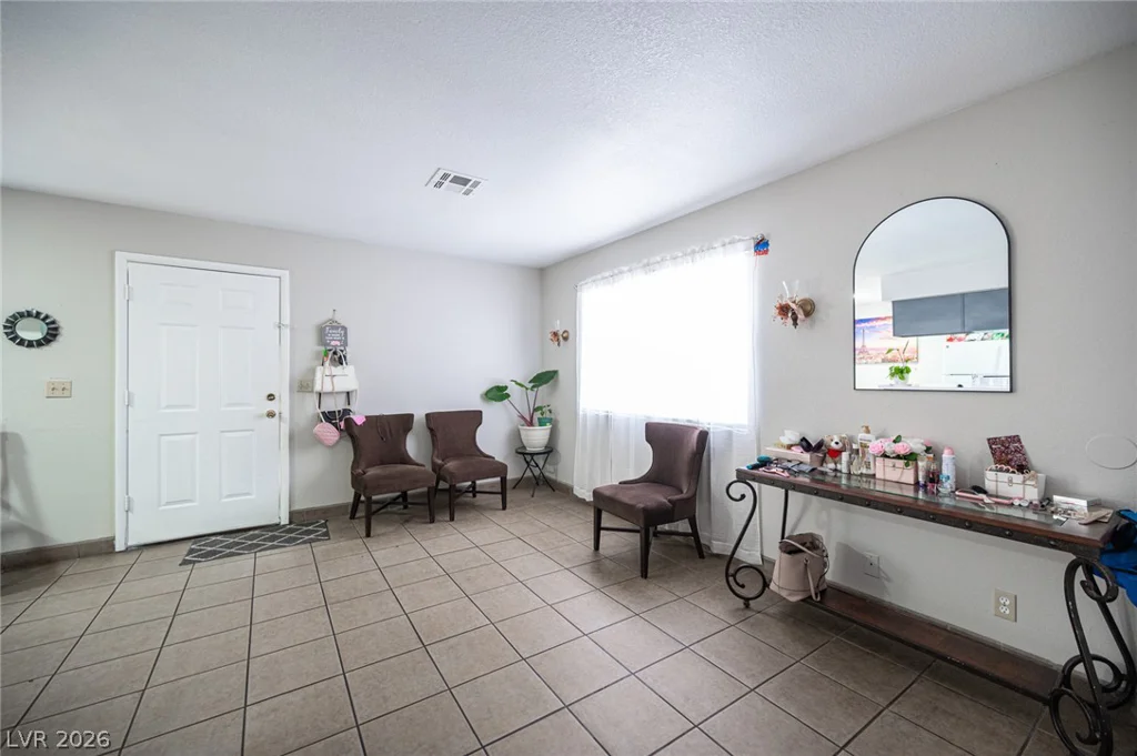 1524 Henry, Las Vegas, NV 89110