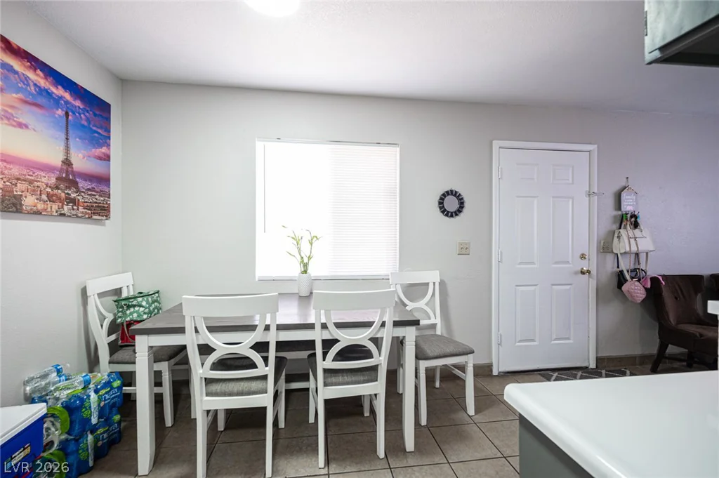 1524 Henry, Las Vegas, NV 89110