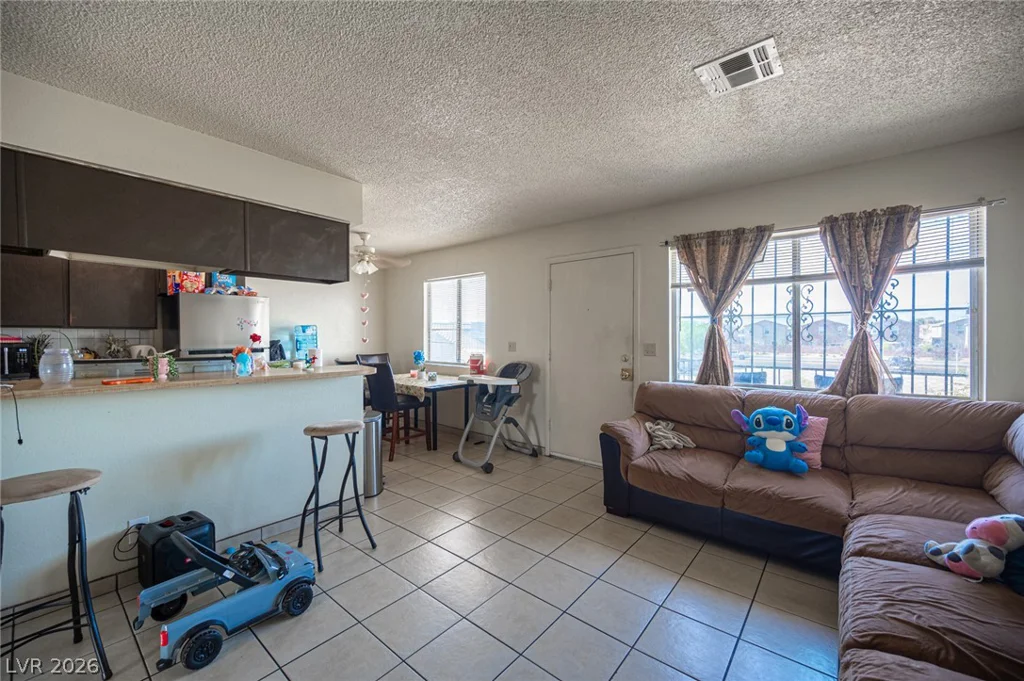 1524 Henry, Las Vegas, NV 89110