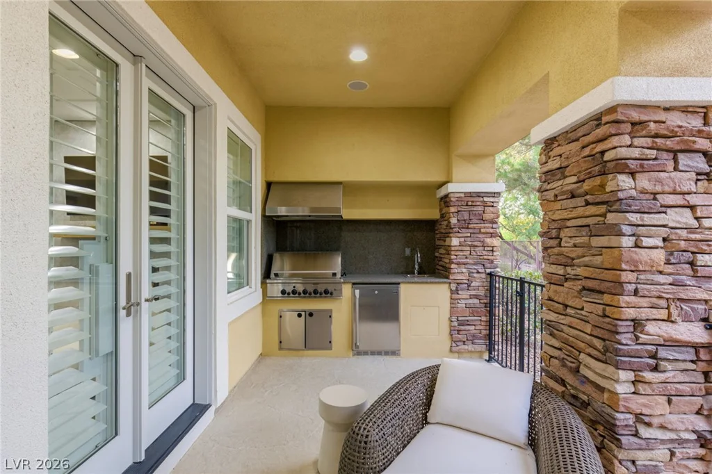 11280 Granite Ridge, Las Vegas, NV 89135
