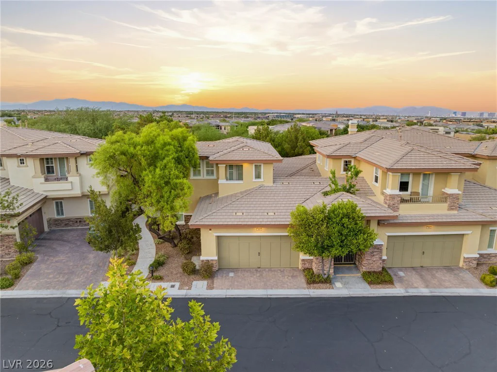 11280 Granite Ridge, Las Vegas, NV 89135
