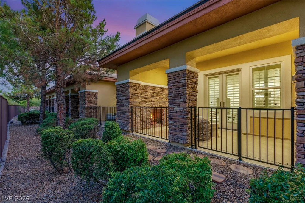 11280 Granite Ridge, Las Vegas, NV 89135