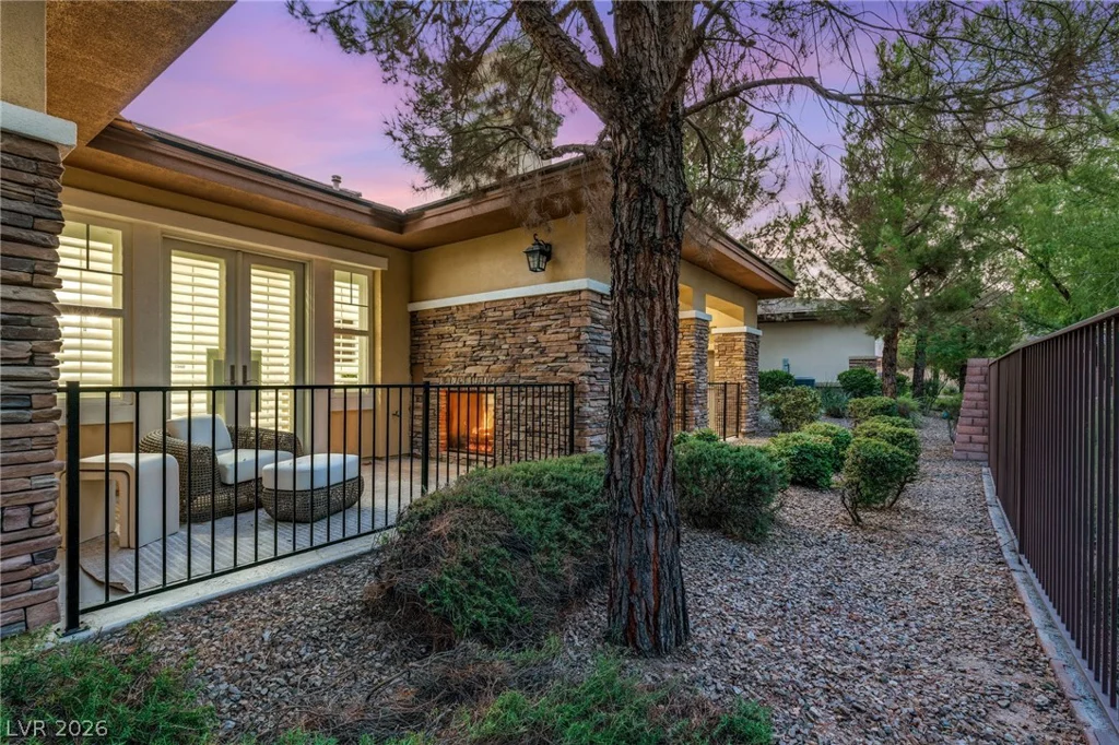 11280 Granite Ridge, Las Vegas, NV 89135