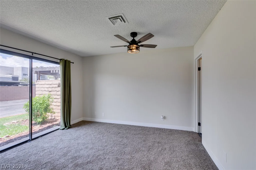 301 Misty Isle, Las Vegas, NV 89107