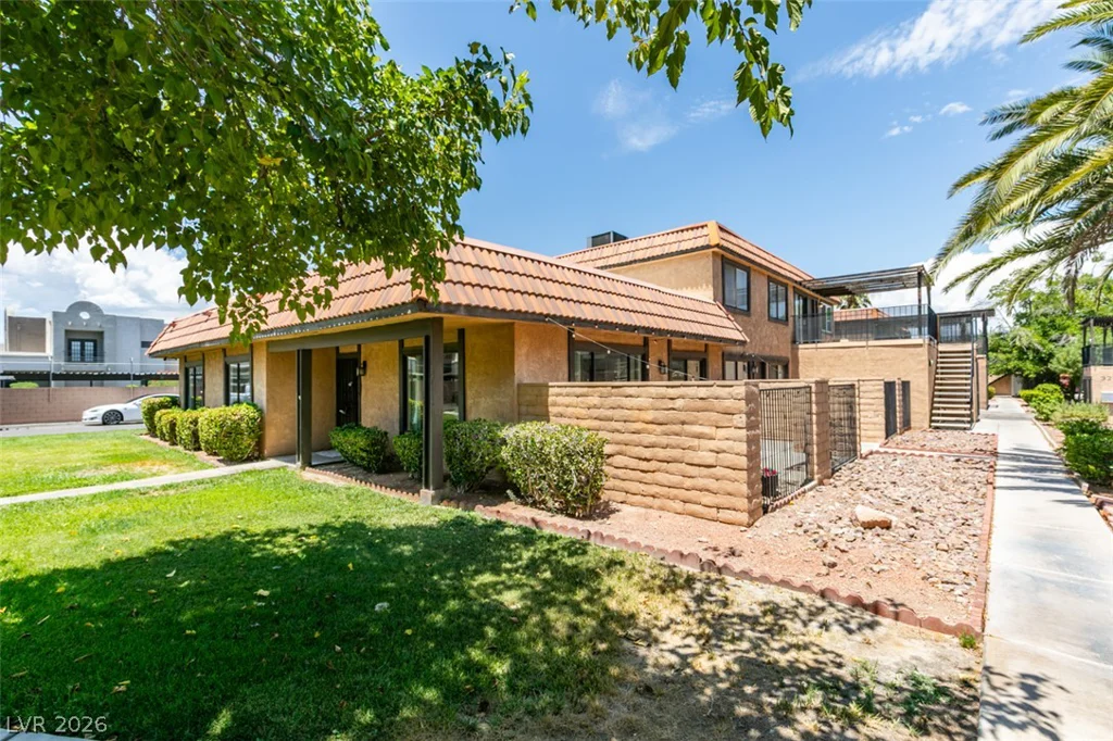 301 Misty Isle, Las Vegas, NV 89107