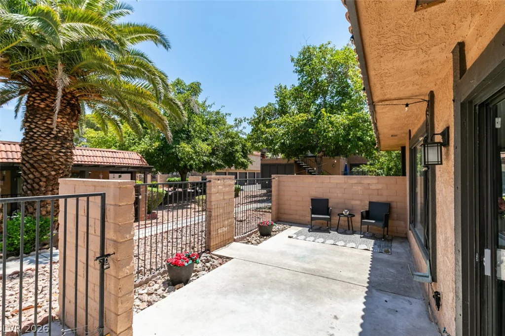 301 Misty Isle, Las Vegas, NV 89107