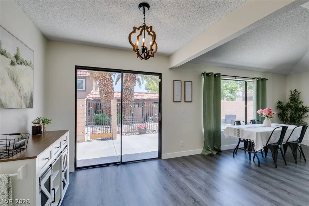 301 Misty Isle, Las Vegas, NV 89107