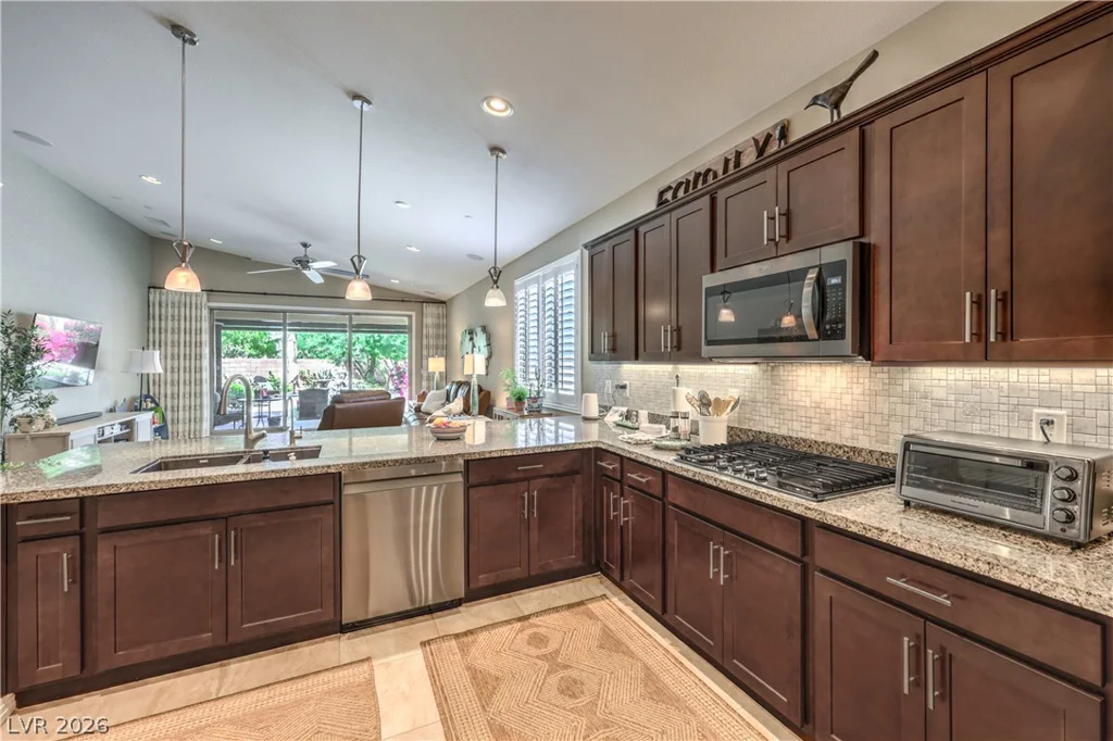 2641 Ornate Regiment, Henderson, NV 89044