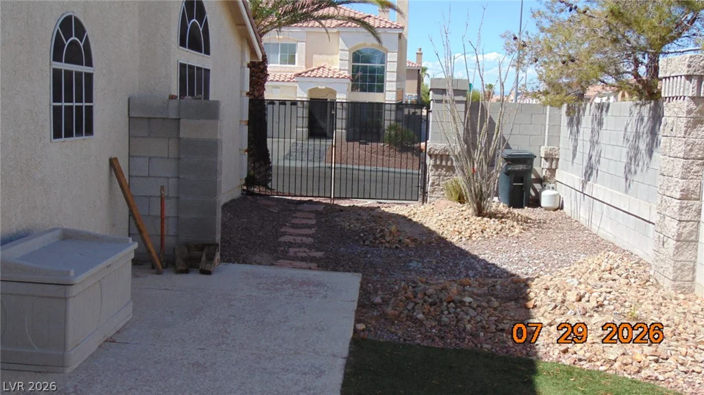 10071 Tanner Rapids, Las Vegas, NV 89148
