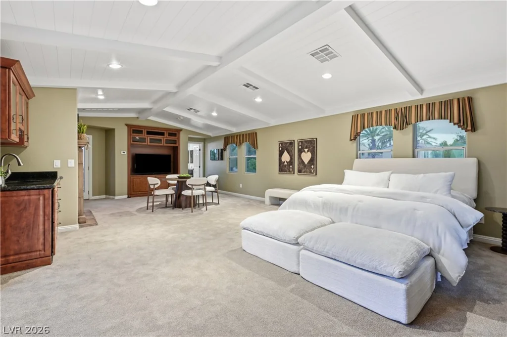 3381 Birchwood Park, Las Vegas, NV 89141