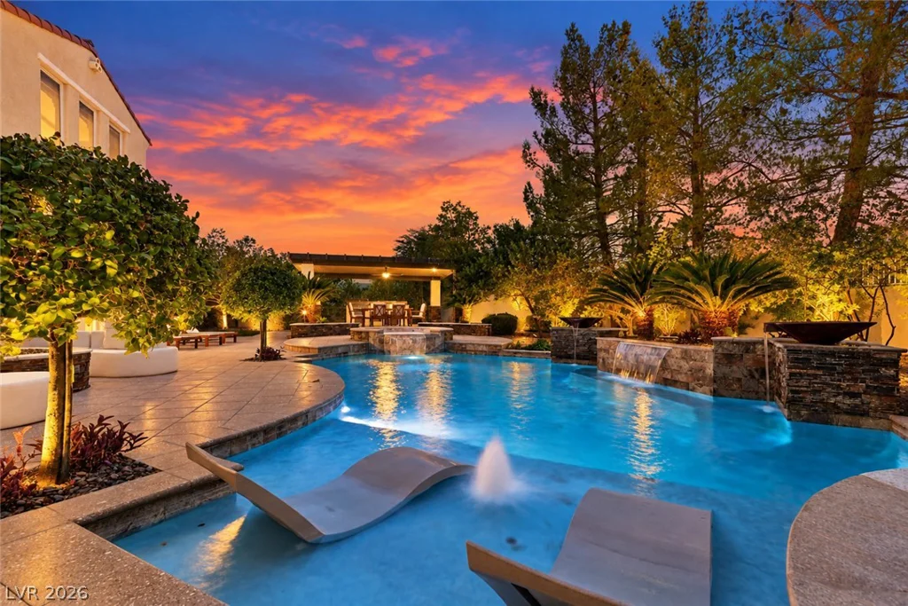 3381 Birchwood Park, Las Vegas, NV 89141