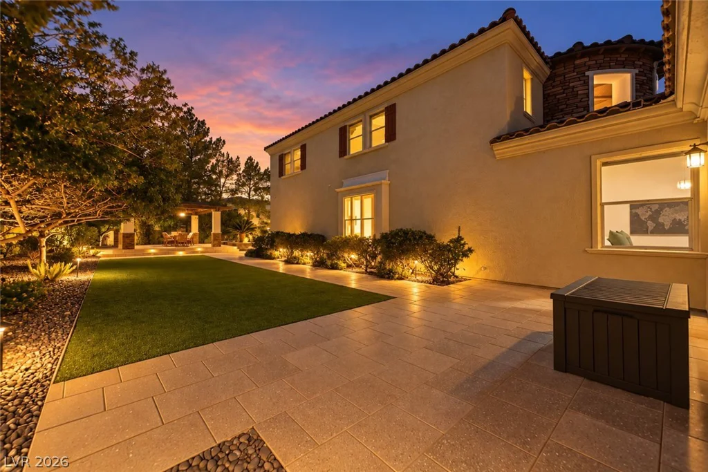 3381 Birchwood Park, Las Vegas, NV 89141
