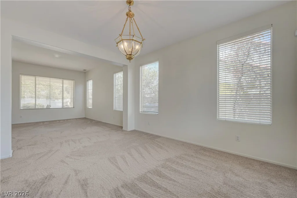 6118 Rising, North Las Vegas, NV 89031