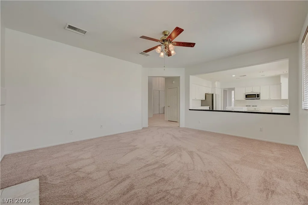 6118 Rising, North Las Vegas, NV 89031