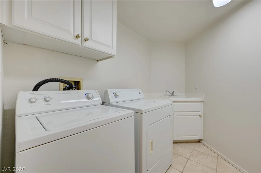 6118 Rising, North Las Vegas, NV 89031