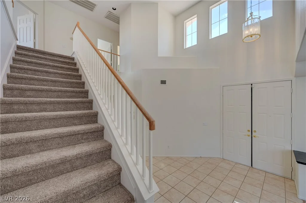 6118 Rising, North Las Vegas, NV 89031